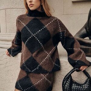 ✨COMMENSE✨ Argyle Wool-Blend Sweater & Mini Skirt Set - L